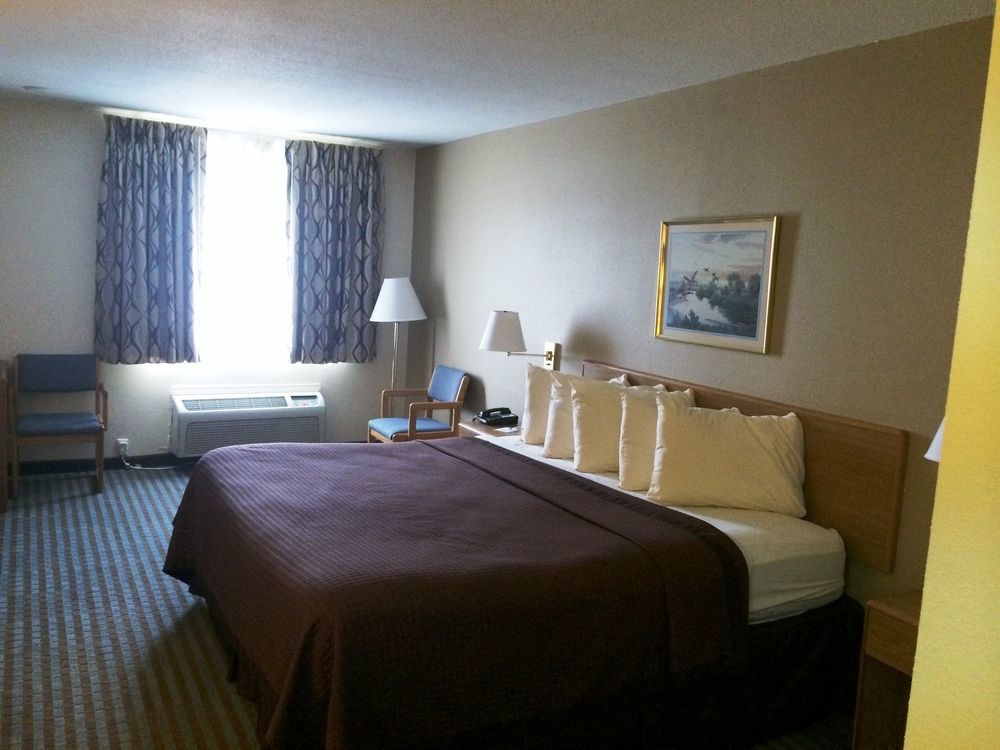 Days Inn By Wyndham Charleston Exterior foto